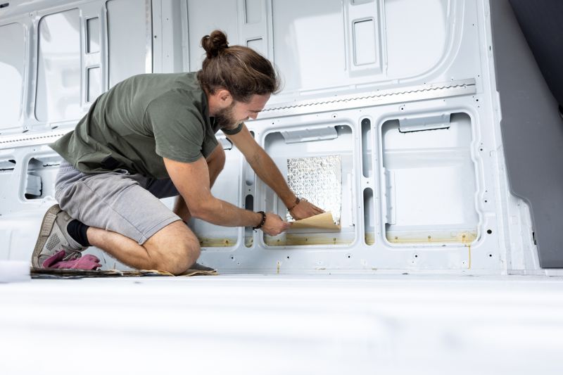 Local Mobile Home Insulating pros at work